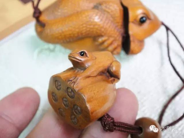 木雕真神奇!你见过这么好玩的青蛙么? 木雕真神奇!你见过这么好玩的青蛙么?