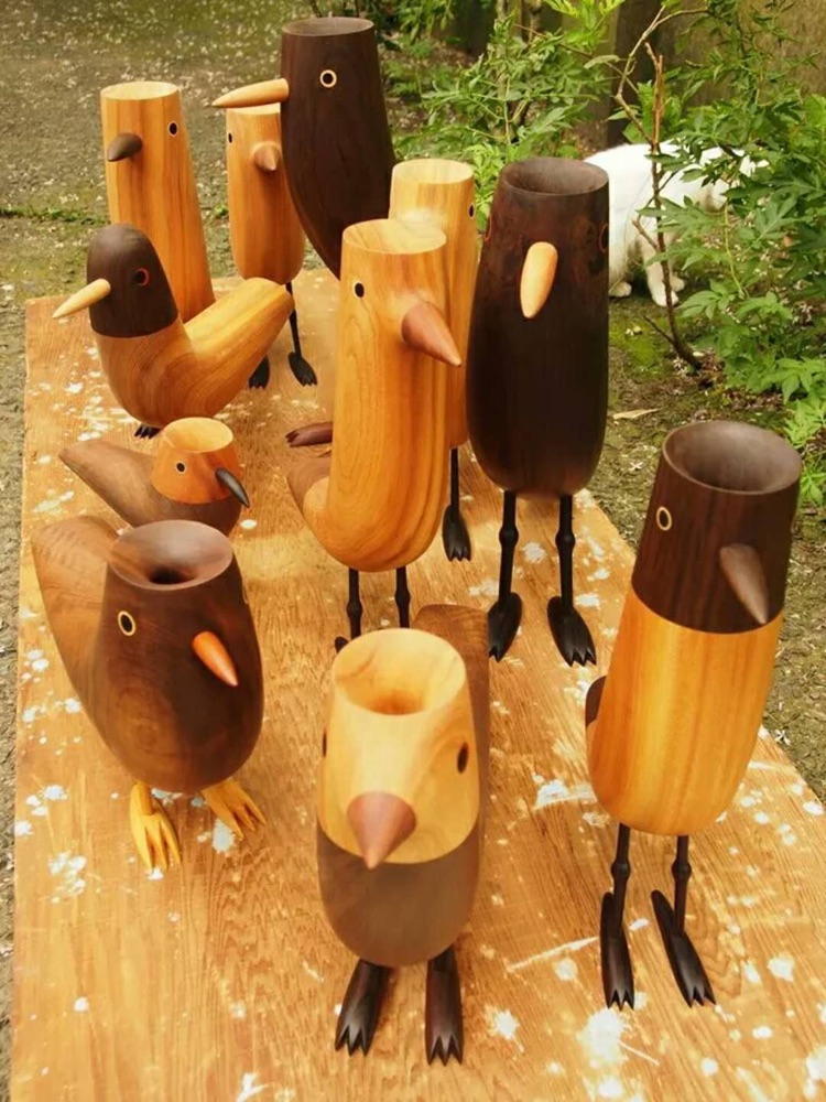 一组充满趣味的木雕