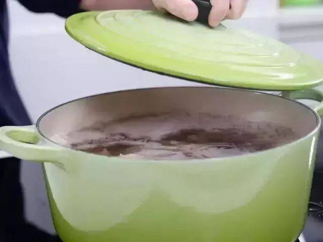章鱼鸡爪汤