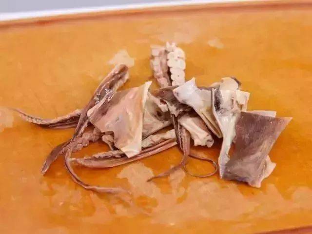 章鱼鸡爪汤