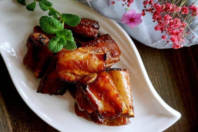 排骨轻食新做法,不放一滴油,不等主食上桌就直接被抢光 排骨轻食新做法,不放一滴油,不等主食上桌就直接被抢光